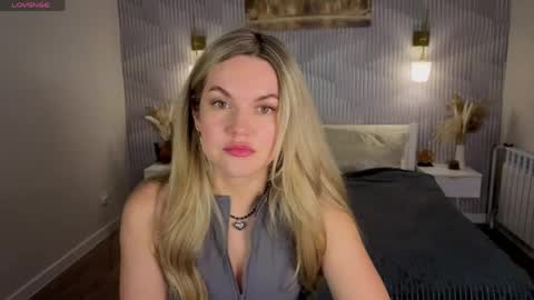 Jennifer Perezz online show from 05-18-26, 04:57