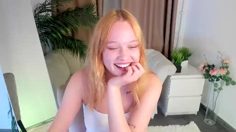 Jennifer online show from 07-26-26, 11:50