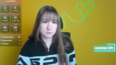 Snapshot of jennifer_xo_ chatting on 10-19-25, 05:52 Jennifer online show from 10-19-25, 05:52