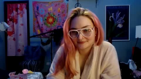 Jennifer Gwen online show from 02-27-25, 02:32