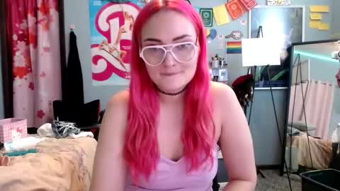 Jennifer Gwen online show from 11-07-25, 06:02