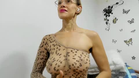 jenniferloveyou online show from 06-05-26, 05:18