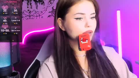 Jenni online show from 12-21-24, 06:34