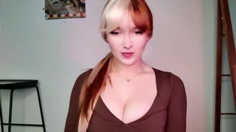 Snapshot of jenniferwhoreance chatting on 01-09-25, 08:01 Jenn Hunt FYI spit on tits price change not denoted in menu images see tipmenu online show from 01-09-25, 08:01