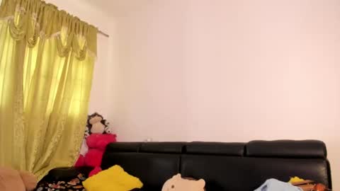jenniifer_t online show from 05-01-26, 05:17