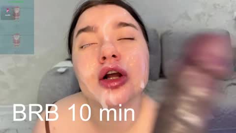 Snapshot of jennisxcharming chatting on 12-16-24, 11:07 Mila online show from 12-16-24, 11:07