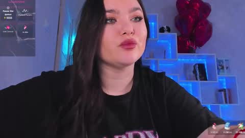 Snapshot of jennisxcharming chatting on 02-11-25, 09:53 Mila online show from 02-11-25, 09:53