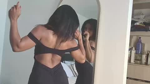 Jenn online show from 11-18-25, 06:45