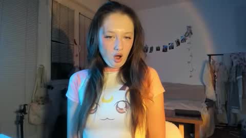 Snapshot of jenny_cox_love chatting on 10-30-25, 06:41 Jennifer Jenny Darling   online show from 10-30-25, 06:41