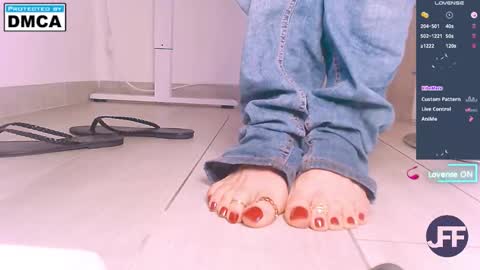 Jenny online show from 10-25-25, 01:29