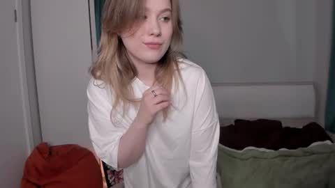 Snapshot of jenny_hardy chatting on 06-20-26, 02:31 Jenny my next stream is on Saturday at 1 pmUTC Welcome to my WhatsApp 3 online show from 06-20-26, 02:31