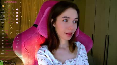 Snapshot of jenny_lylu chatting on 03-06-25, 10:47 Ori online show from 03-06-25, 10:47