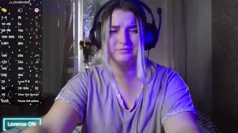 jenny_smitx online show from 10-22-25, 02:12