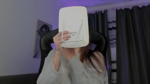 Snapshot of jennydens chatting on 09-26-25, 03:05 Jenny NO Nude online show from 09-26-25, 03:05