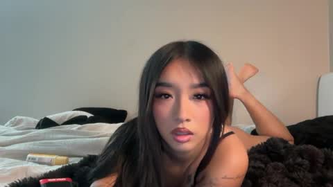 Jenny Tran online show from 07-08-26, 10:14