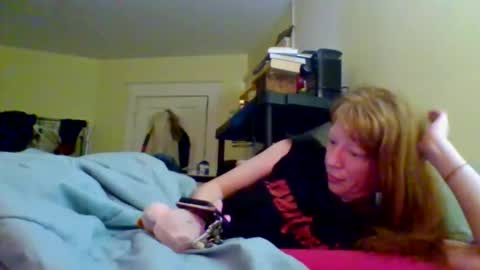 Snapshot of jenovakitty chatting on 04-24-26, 01:02 Jenn - come to my onlyfans online show from 04-24-26, 01:02