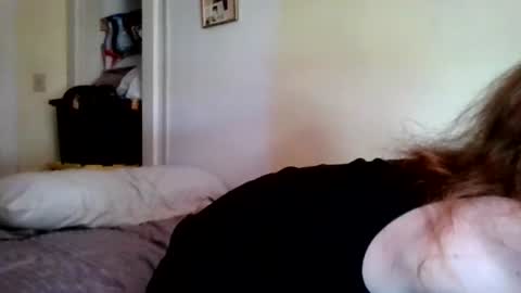 Snapshot of jenovakitty chatting on 07-12-26, 02:52 Jenn - come to my onlyfans online show from 07-12-26, 02:52