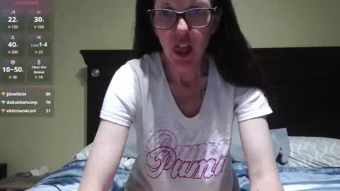 Snapshot of jenroses82 chatting on 05-15-26, 11:01 jenroses82 online show from 05-15-26, 11:01