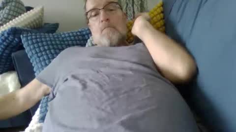 jens19651 online show from 02-25-26, 08:02