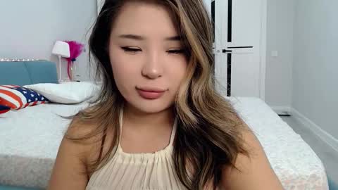 Snapshot of jeong_20 chatting on 10-08-25, 08:28 Jeong online show from 10-08-25, 08:28