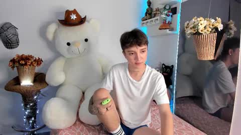 jero independent model online show from 03-06-26, 08:22