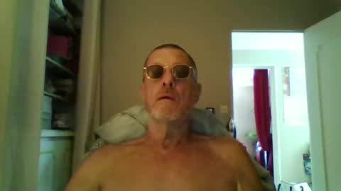 Snapshot of jerflor chatting on 09-11-25, 01:55 jerflor online show from 09-11-25, 01:55