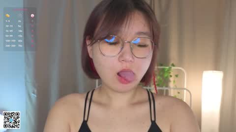 Snapshot of jerilynbeitler chatting on 01-15-26, 04:17 Jenny online show from 01-15-26, 04:17