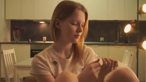 Molly online show from 10-21-25, 03:24