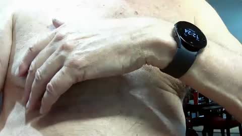 Snapshot of jerrynfla chatting on 12-30-24, 05:23 jerrynfla online show from 12-30-24, 05:23