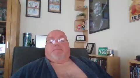 Snapshot of jerseyhammer01 chatting on 09-29-25, 07:46 Harry online show from 09-29-25, 07:46