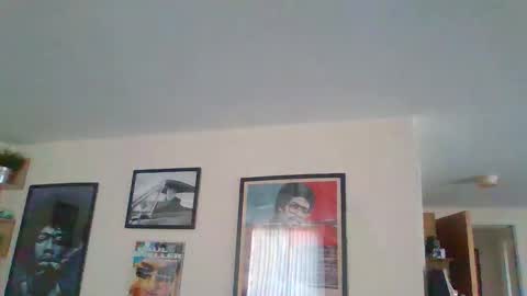 Snapshot of jerseyhammer01 chatting on 12-16-25, 09:03 Harry online show from 12-16-25, 09:03