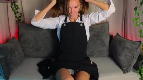 Snapshot of jesica_moon_peachy chatting on 09-21-25, 01:40 jesica_moon_peachy online show from 09-21-25, 01:40