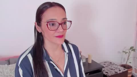Snapshot of jess1ca_herrera chatting on 04-22-26, 10:00 jessica herreraToday I will be your devil and you my victim online show from 04-22-26, 10:00