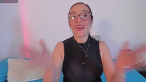 Snapshot of jess1ca_herrera chatting on 04-28-26, 09:53 jessica herreraToday I will be your devil and you my victim online show from 04-28-26, 09:53