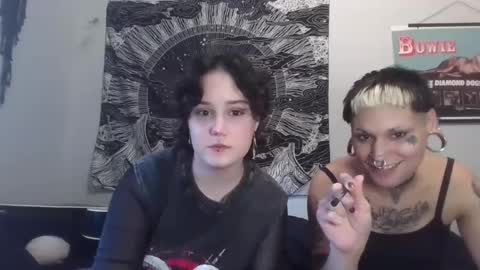 Snapshot of jessandpup chatting on 09-12-25, 12:00 Jess and Pup online show from 09-12-25, 12:00