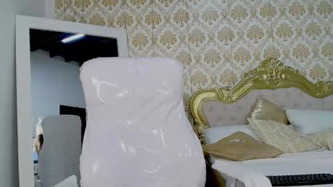 jessb_ online show from 09-30-25, 07:08