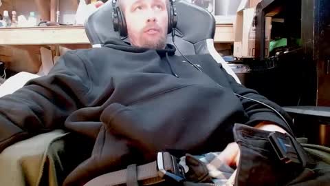 Snapshot of jesse_cash chatting on 12-17-24, 07:40 cummin0Nyou online show from 12-17-24, 07:40