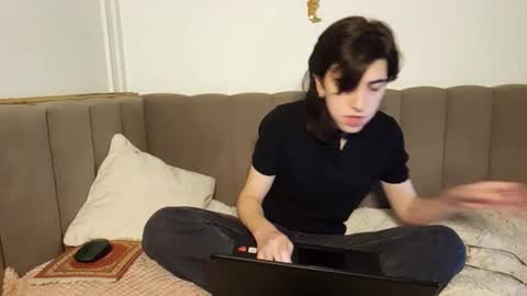 Snapshot of jesse_estrella chatting on 10-07-25, 05:32 Jesee Estrella online show from 10-07-25, 05:32