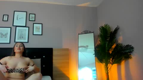 Snapshot of jessica_skyy chatting on 03-05-26, 07:04 jessica_skyy online show from 03-05-26, 07:04