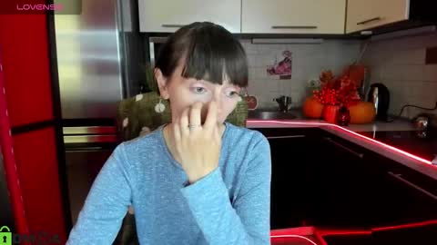 jessicaforris online show from 10-07-25, 06:54