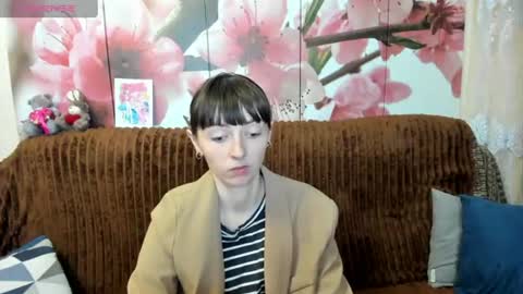 jessicaforris online show from 06-19-26, 07:12