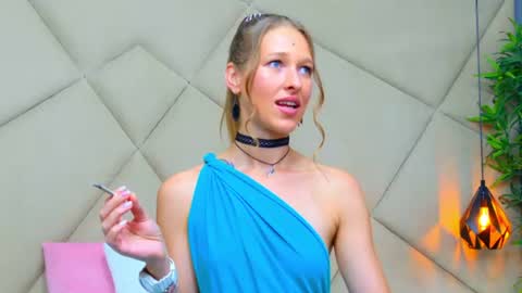 Snapshot of jessicagibson chatting on 07-25-26, 09:23 Jessica online show from 07-25-26, 09:23