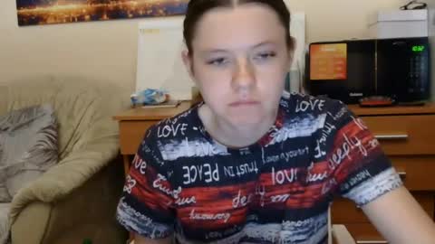 jessicaholland1 online show from 06-24-26, 06:51
