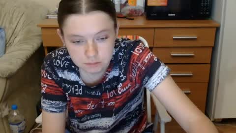 jessicaholland1 online show from 07-19-26, 05:27