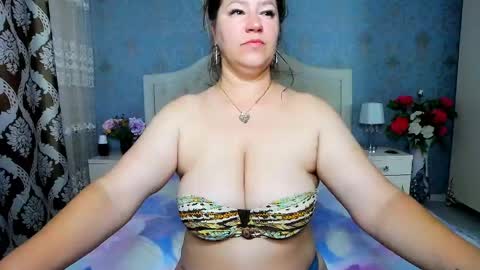 single mommy online show from 06-03-26, 03:53