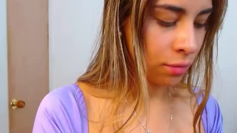 Snapshot of jessicarabbit4 chatting on 03-08-25, 02:55 jessicarabbit4 online show from 03-08-25, 02:55