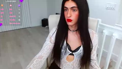 Jessica online show from 10-20-25, 01:17