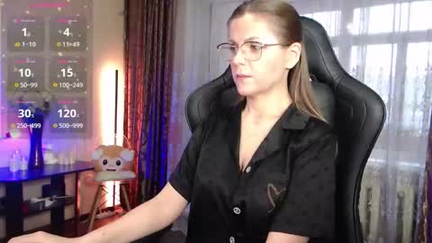 Jess online show from 10-28-25, 01:31
