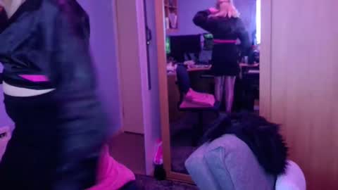 Snapshot of jessiessicaxx chatting on 01-06-25, 02:48 Jessiessicaxx online show from 01-06-25, 02:48