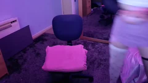 Snapshot of jessiessicaxx chatting on 02-11-25, 02:24 Jessiessicaxx online show from 02-11-25, 02:24